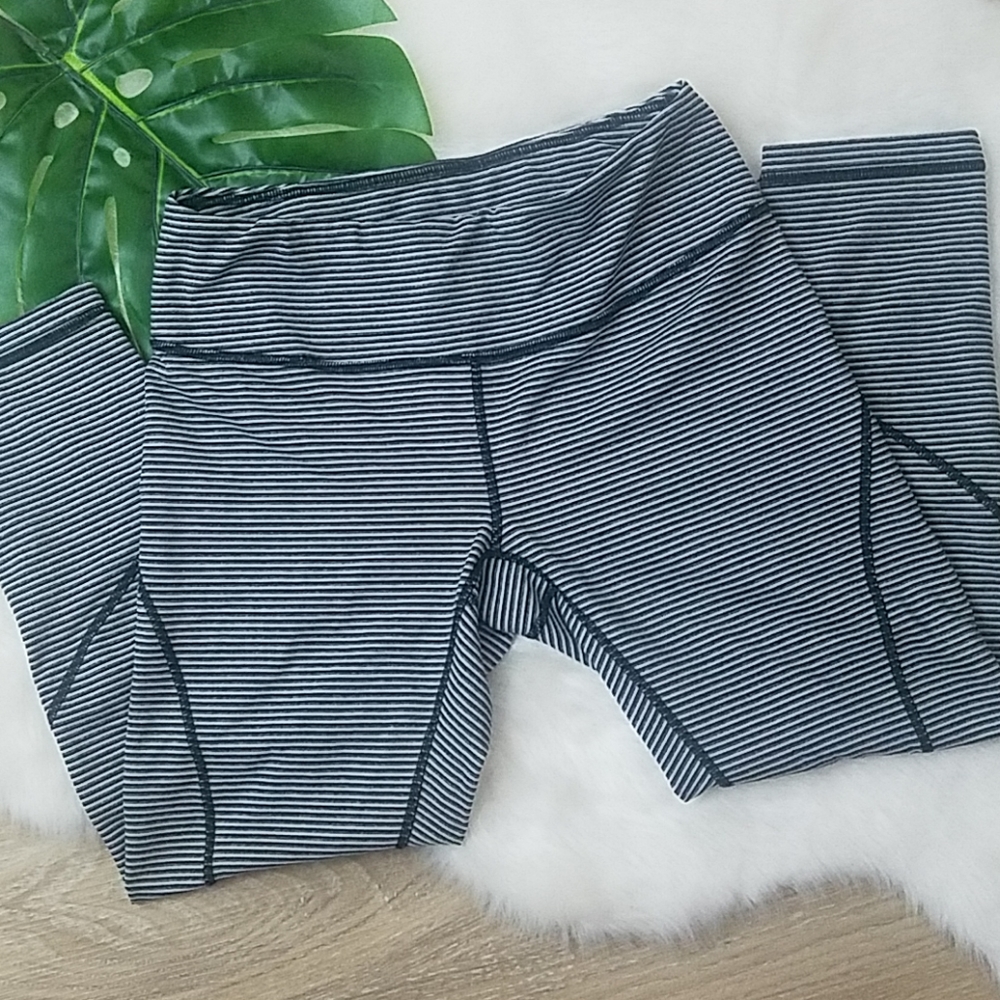 Zella Crop Leggings Size Small
